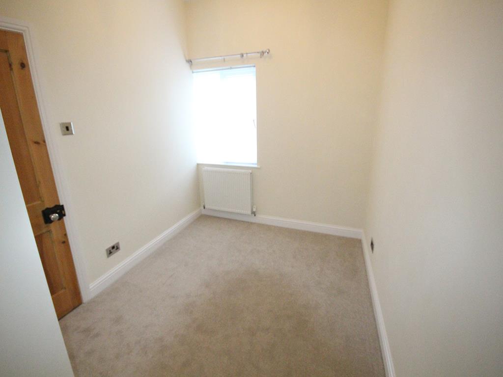 2 bedroom terraced house SSTC in Barnoldswick - 2015-05-19 15.09.01.jpg
